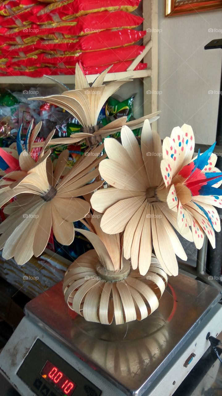 wood flower very nicely