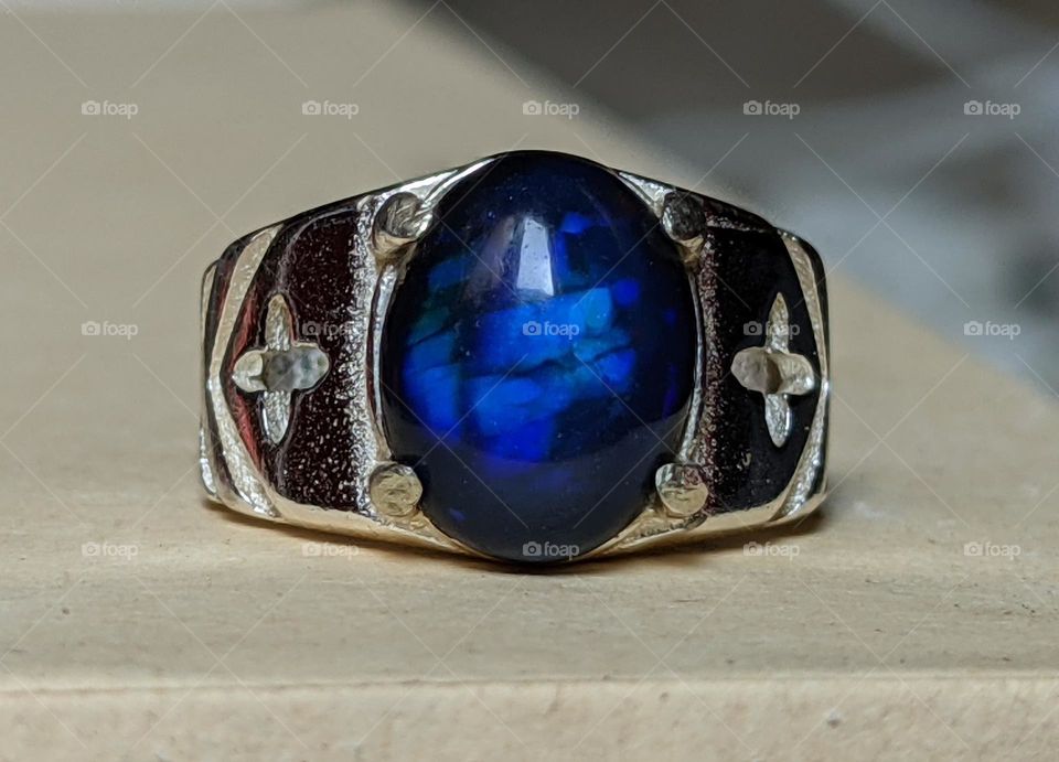 Precious Opal with blue pattern