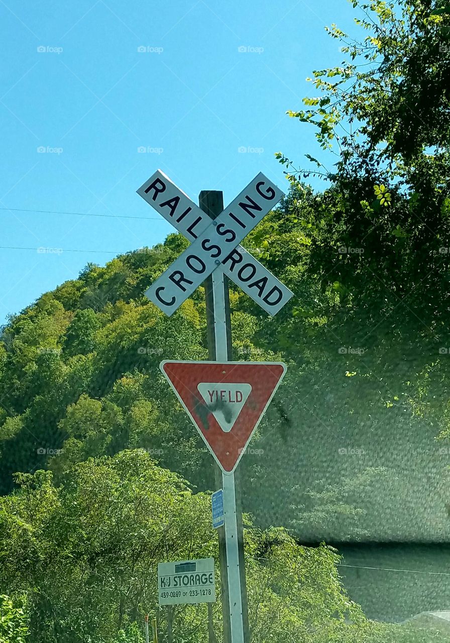 Rail Road Crossroads