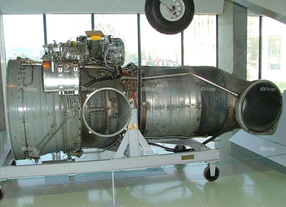 Old jet engine 