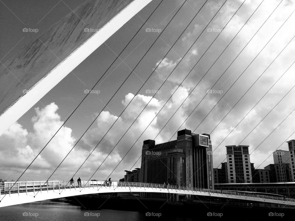 Millennium Bridge Newcastle-Upon-Tyne amazing architecture 🇬🇧