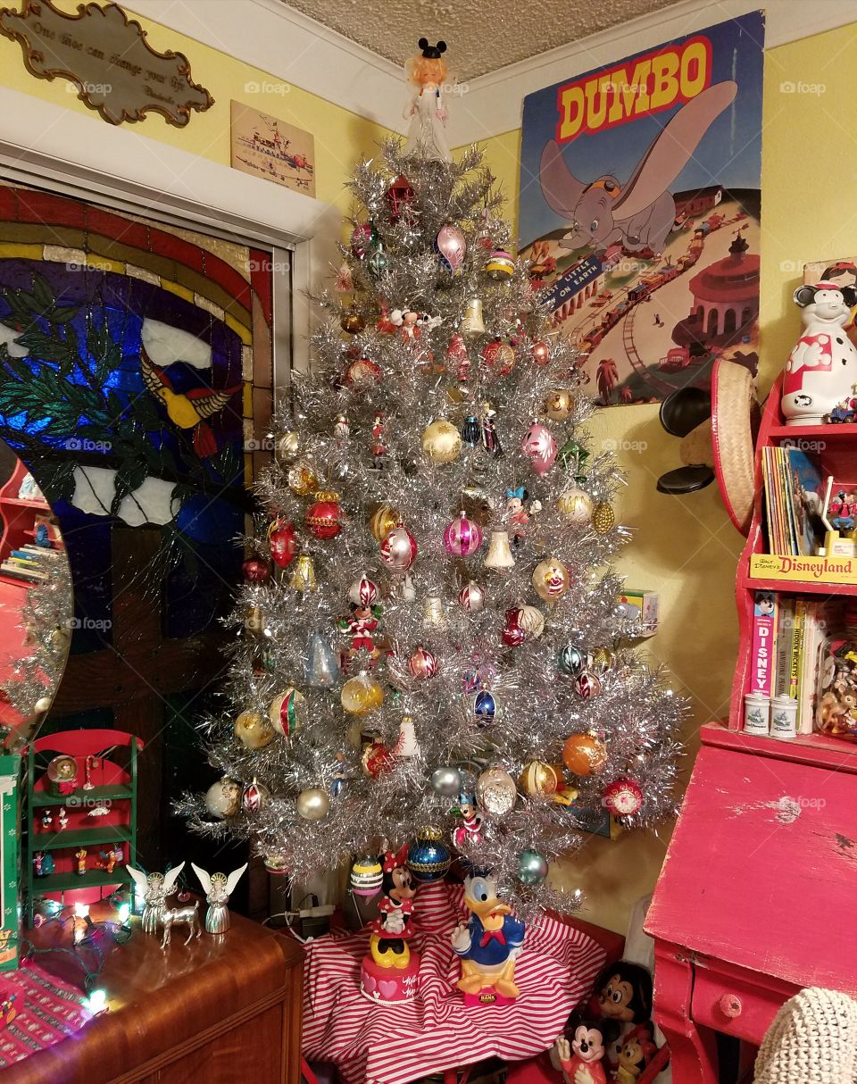A Very Disney Christmas Tree