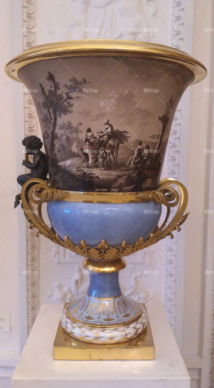 Blue glazed golden vase