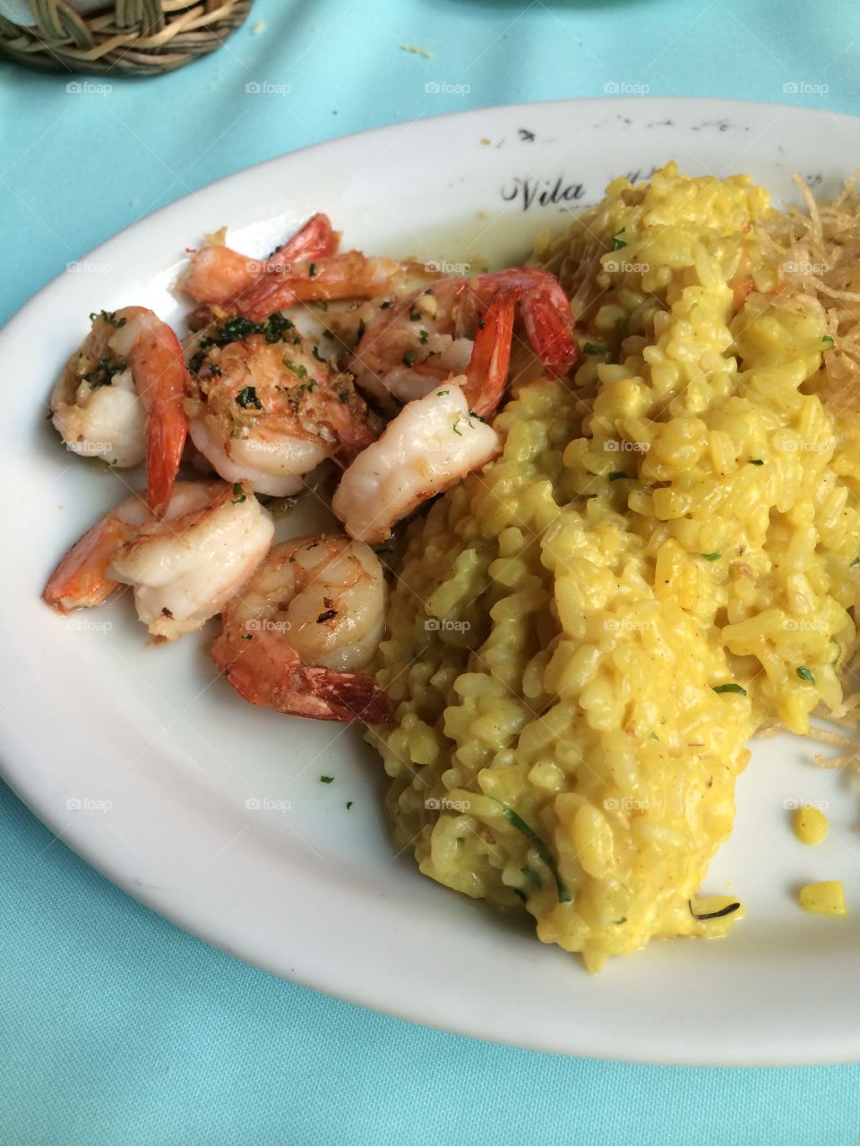 Hum... um belo risoto com frutos do mar. Esse prato estava delicioso, não sobrou nada!