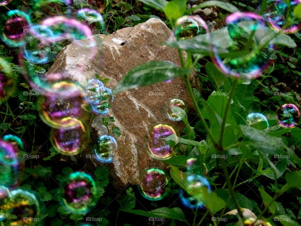 Rock and bubbles