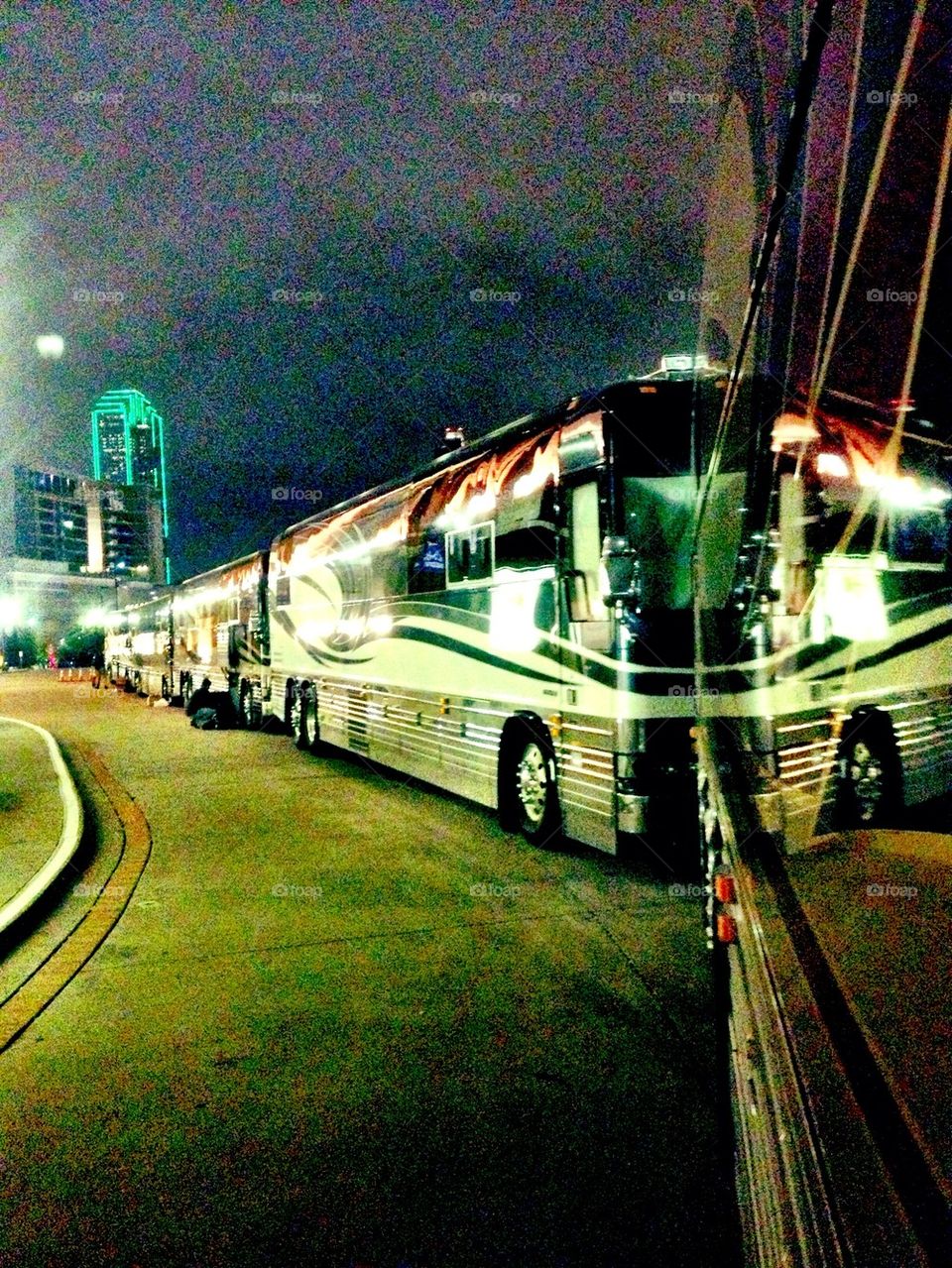 Dallas bus lineup