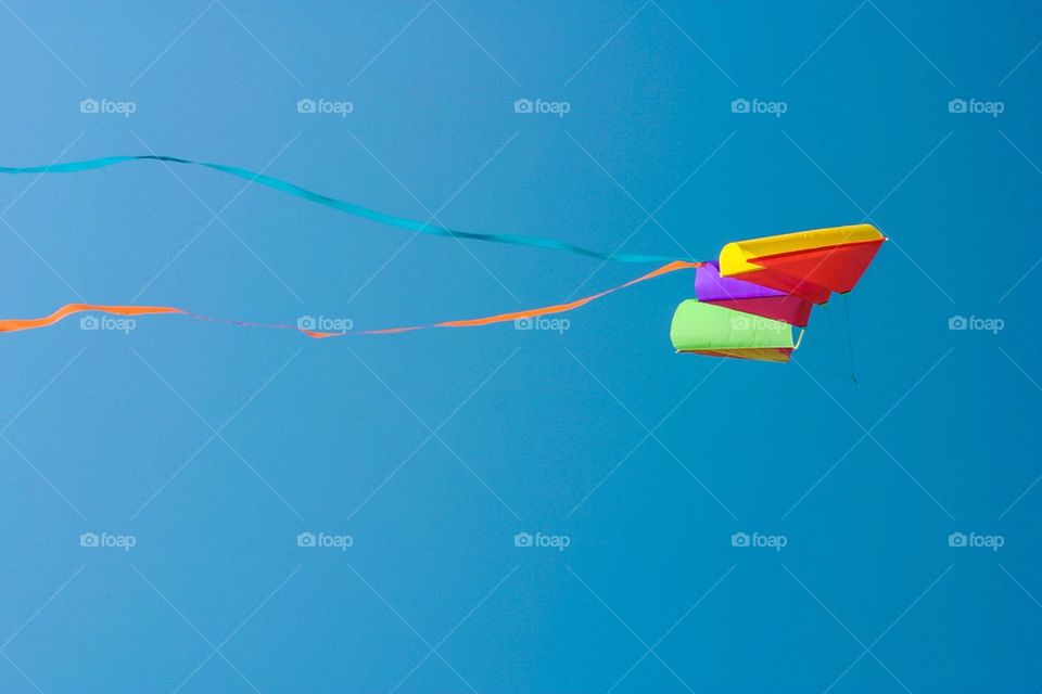 ribbon toy bottom view no people by przemekklos