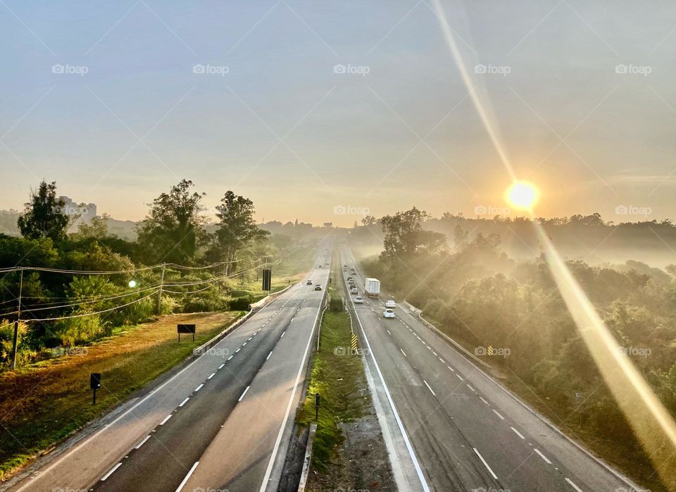 🌄🇺🇸 An extremely beautiful dawn in Jundiaí, interior of Brazil. Cheer the nature! / 🇧🇷 Um amanhecer extremamente bonito em Jundiaí, interior do Brasil. Viva a natureza! 