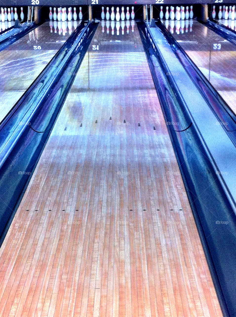 play reflection game bowling by king