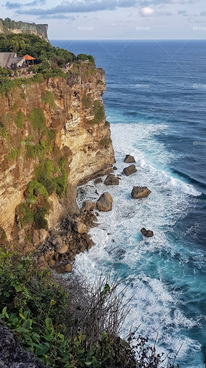 uluwatu cliff, bali, indonesia