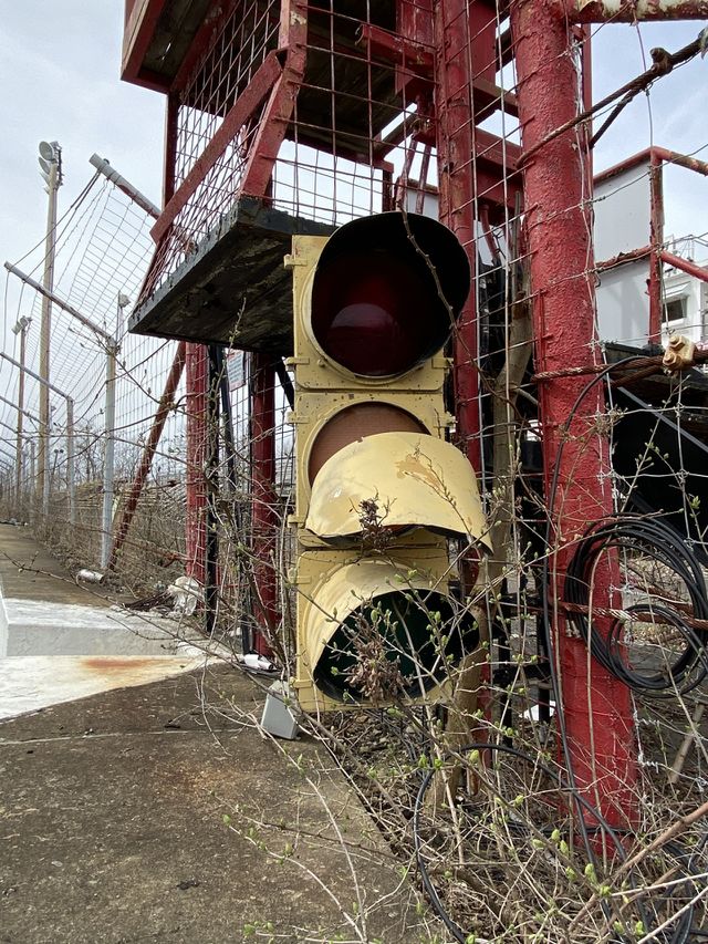 Abandoned place race racetrack red light 