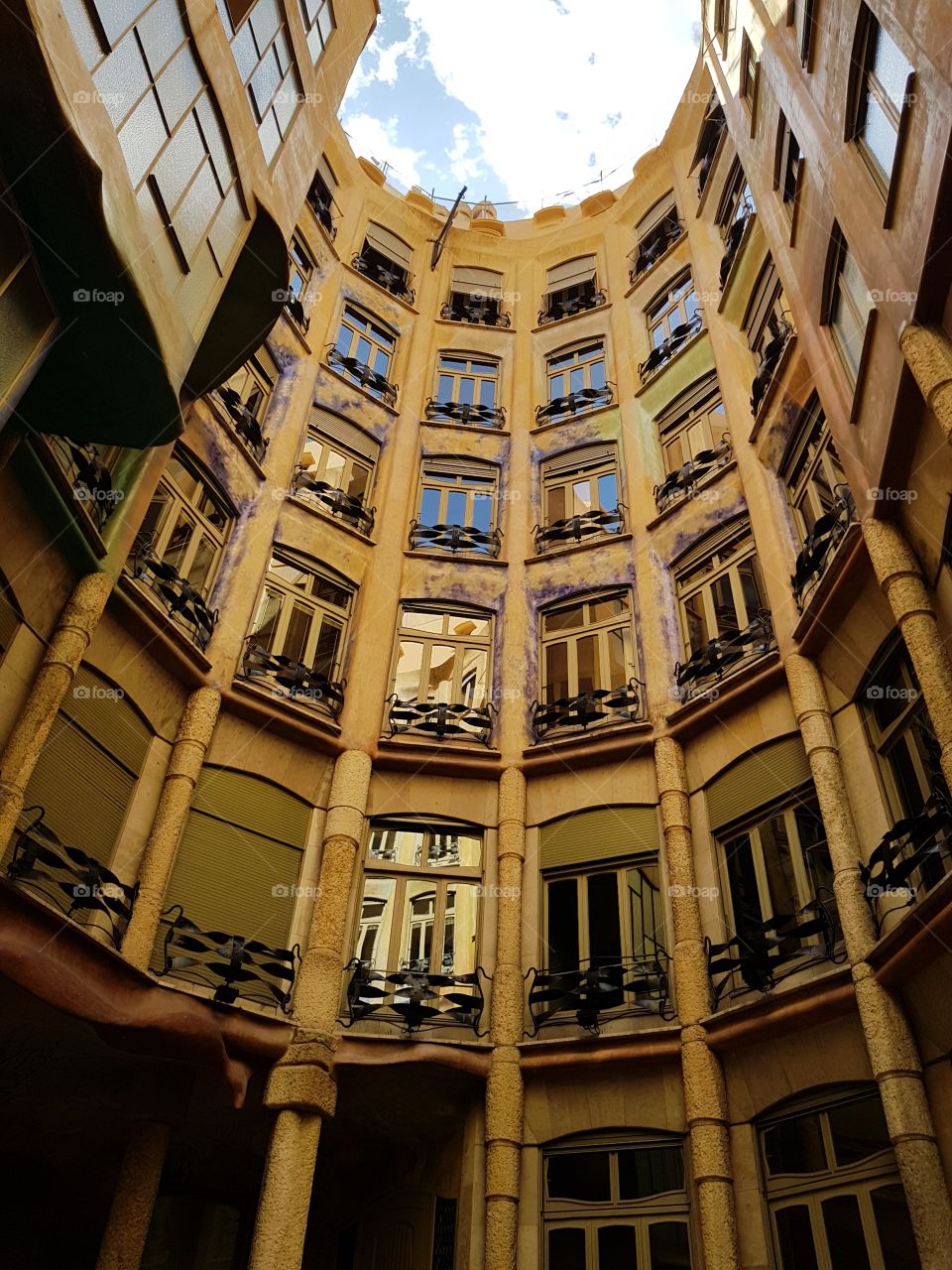 inside la pedrera