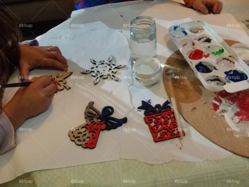 painting Christmas decorations