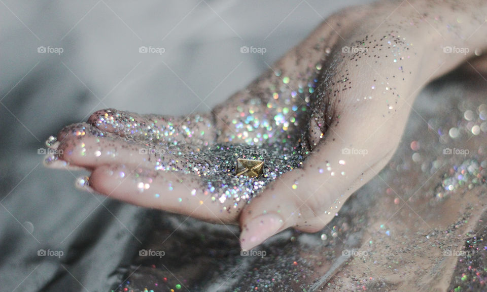 hand glitter message mail