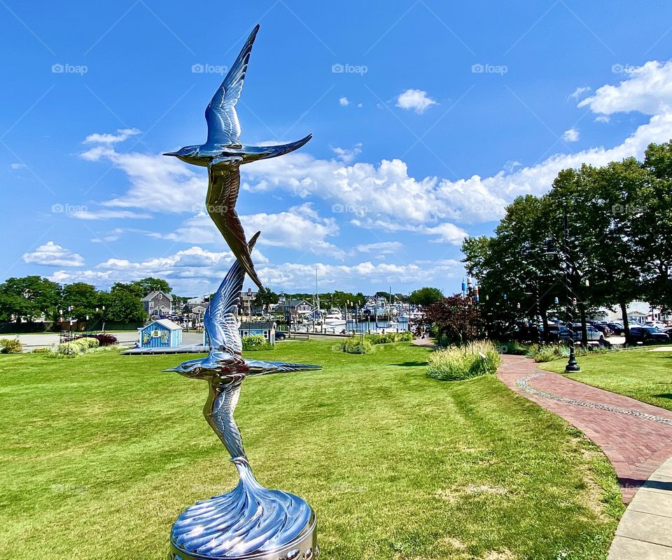 “Turn, Tern, Turn” (sculpture by Eric M. Kaiser, Hyannis Harbor)