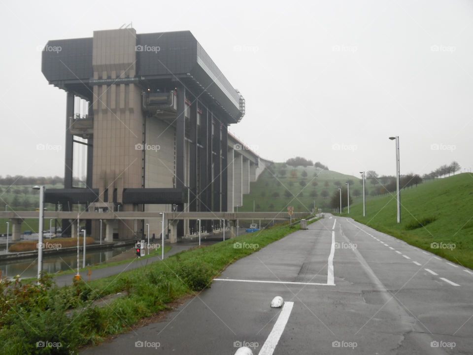 Ascenseur de Strepy Thieu