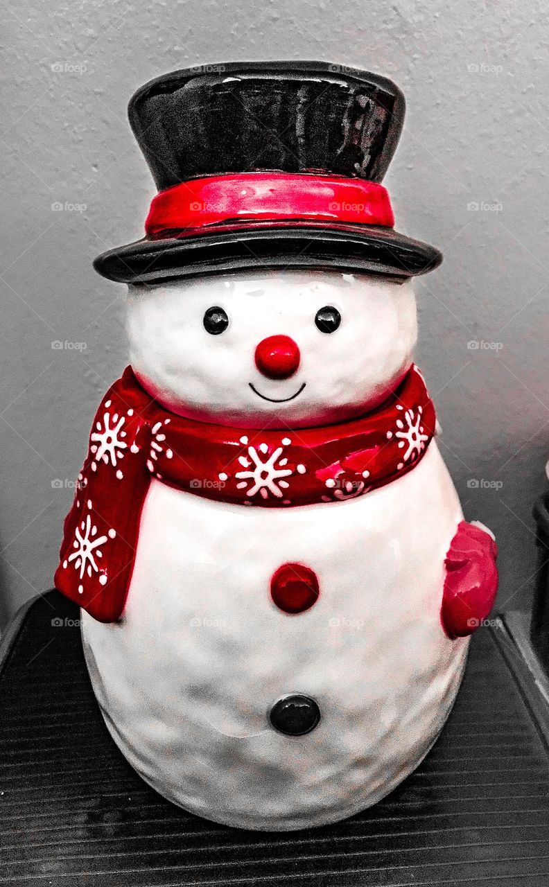A snowman cookies jar for the holiday season.
