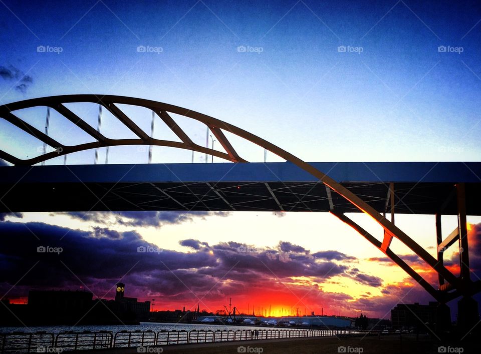 Sunset over the bridge 