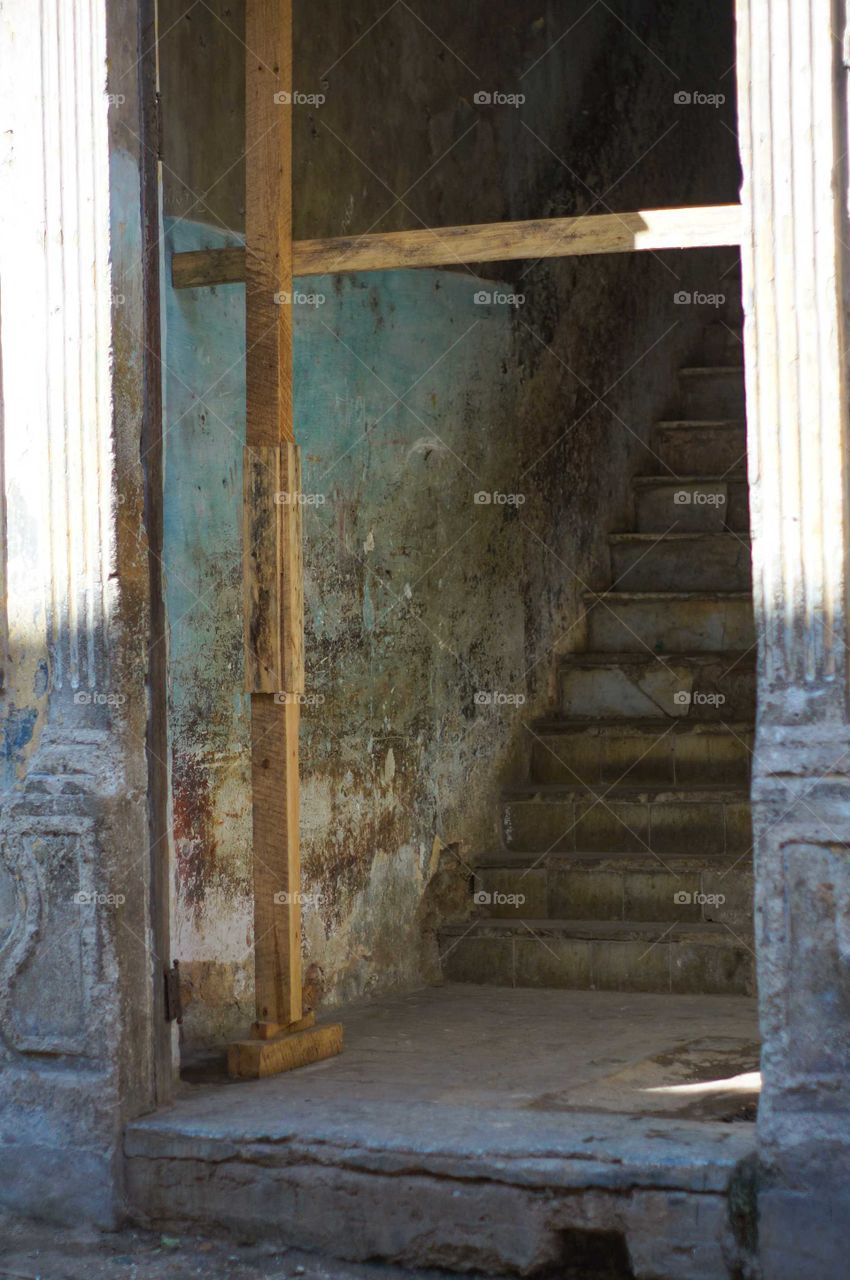 Rebuilding in Cuban way