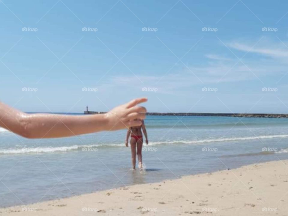 Traquinices de criança.