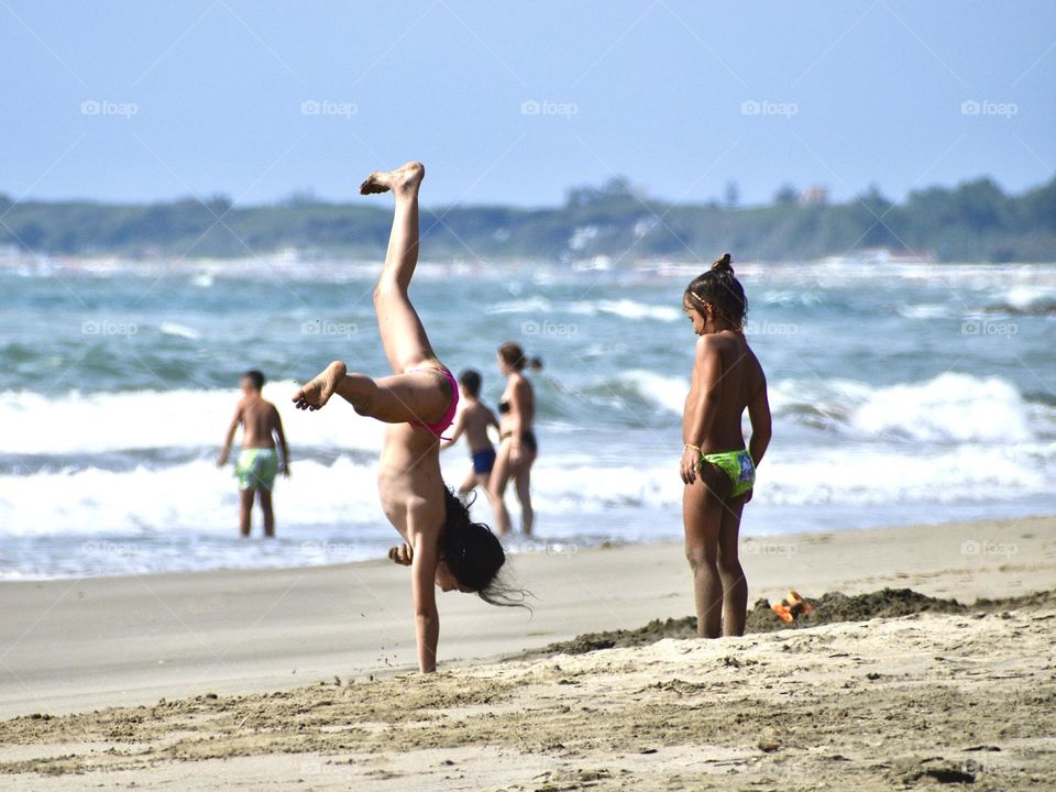 Beach stunts 