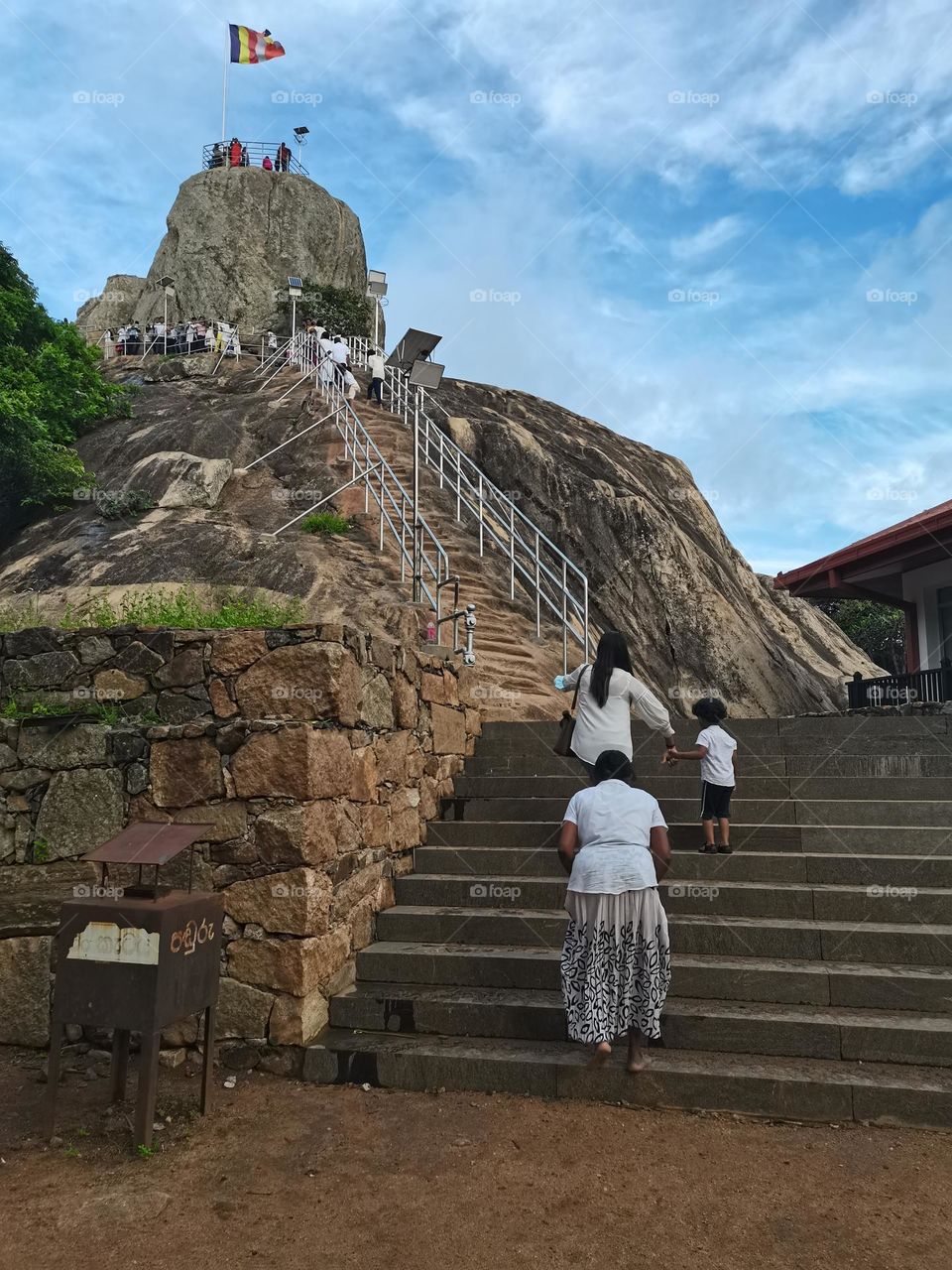Climb to worship mihinthale temple, anuradhapura, srilanka