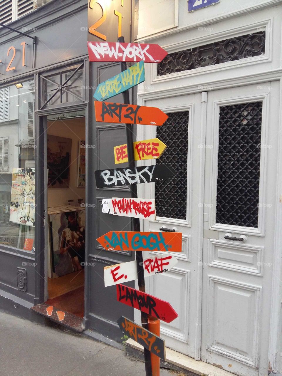 Cool sign in Paris
