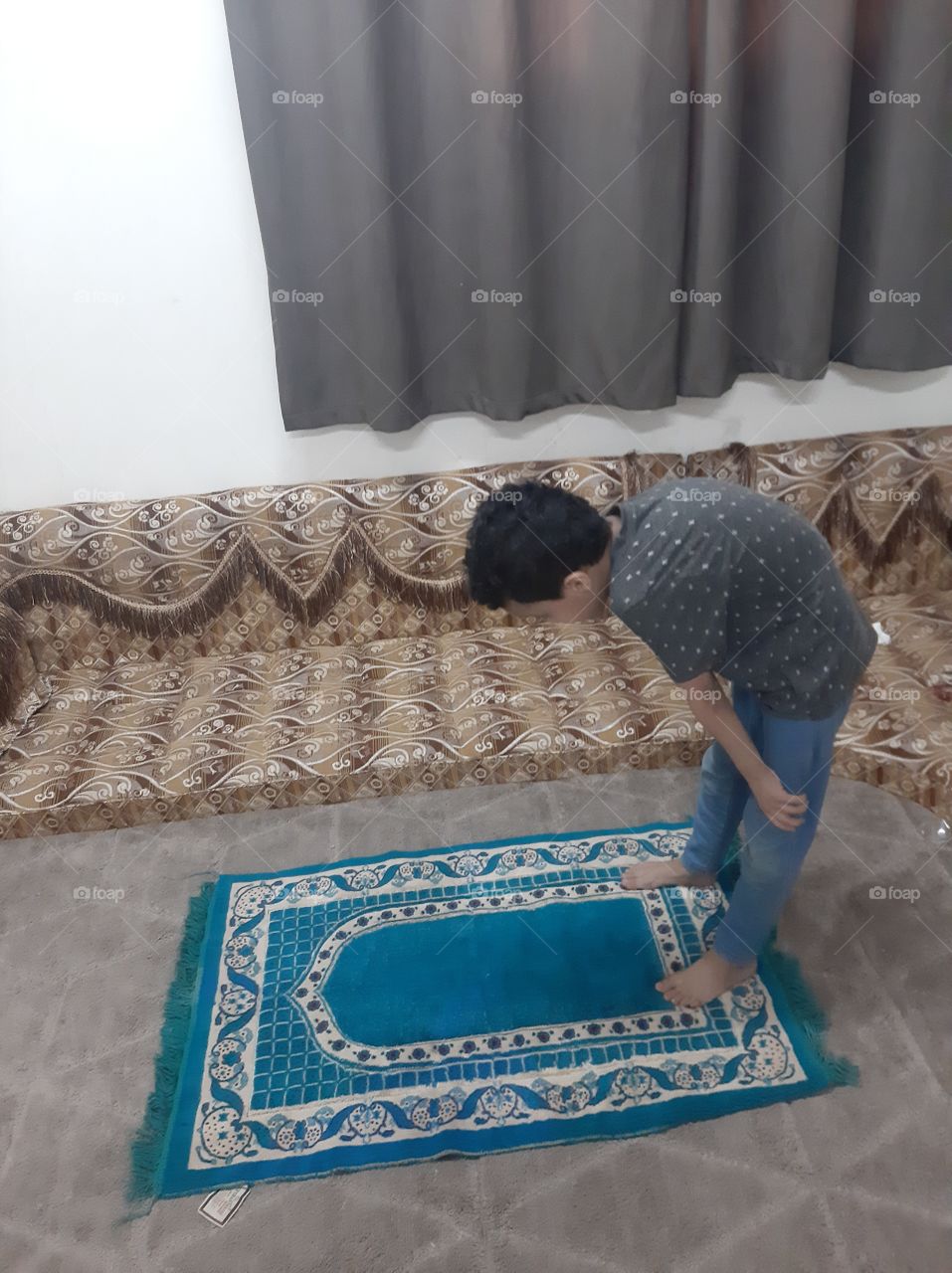 I need your support guys, I'm very, very poor, poor