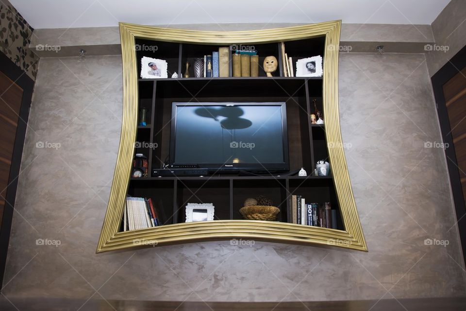 golden frame shelf