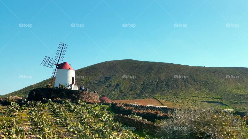 Windmill in Lanzarote / Windmühle in Lanzarote