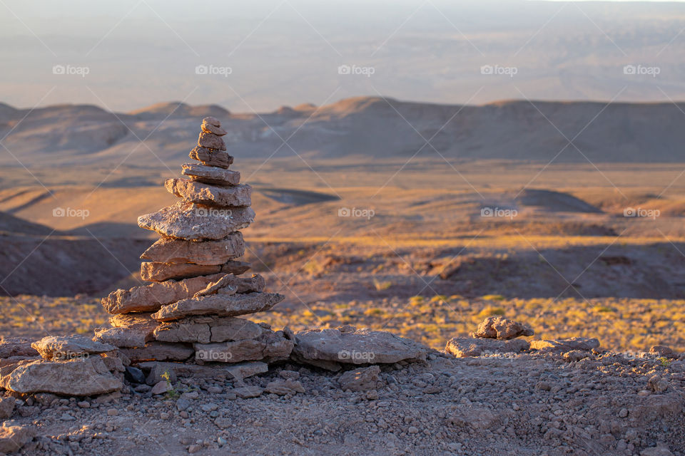 balanced stones, balanced life, gratitude, balanced stones in the desert