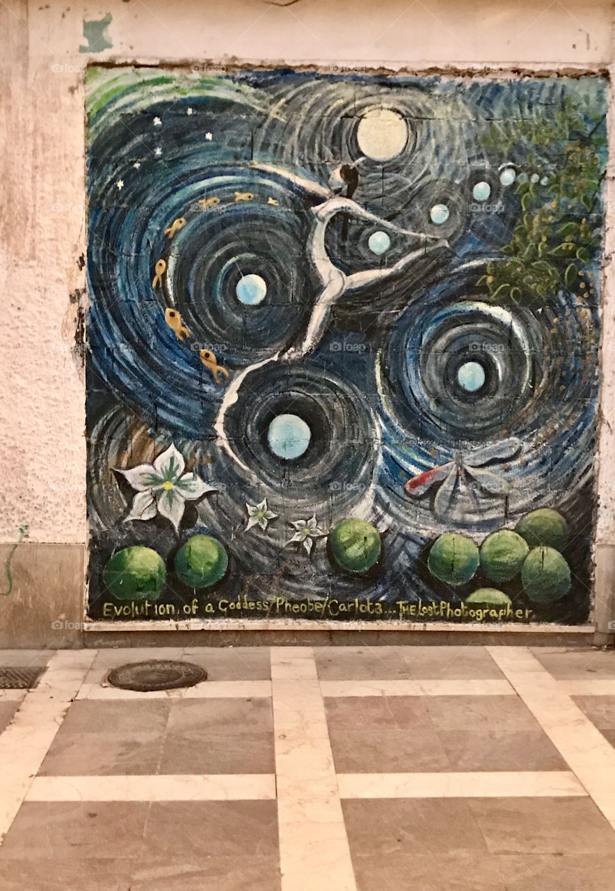 Street art in the walls of Granada 
