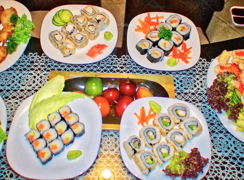 Sushi table 