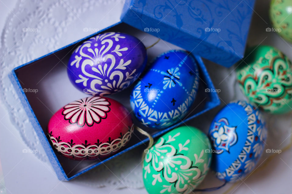 colorful eastereggs box 