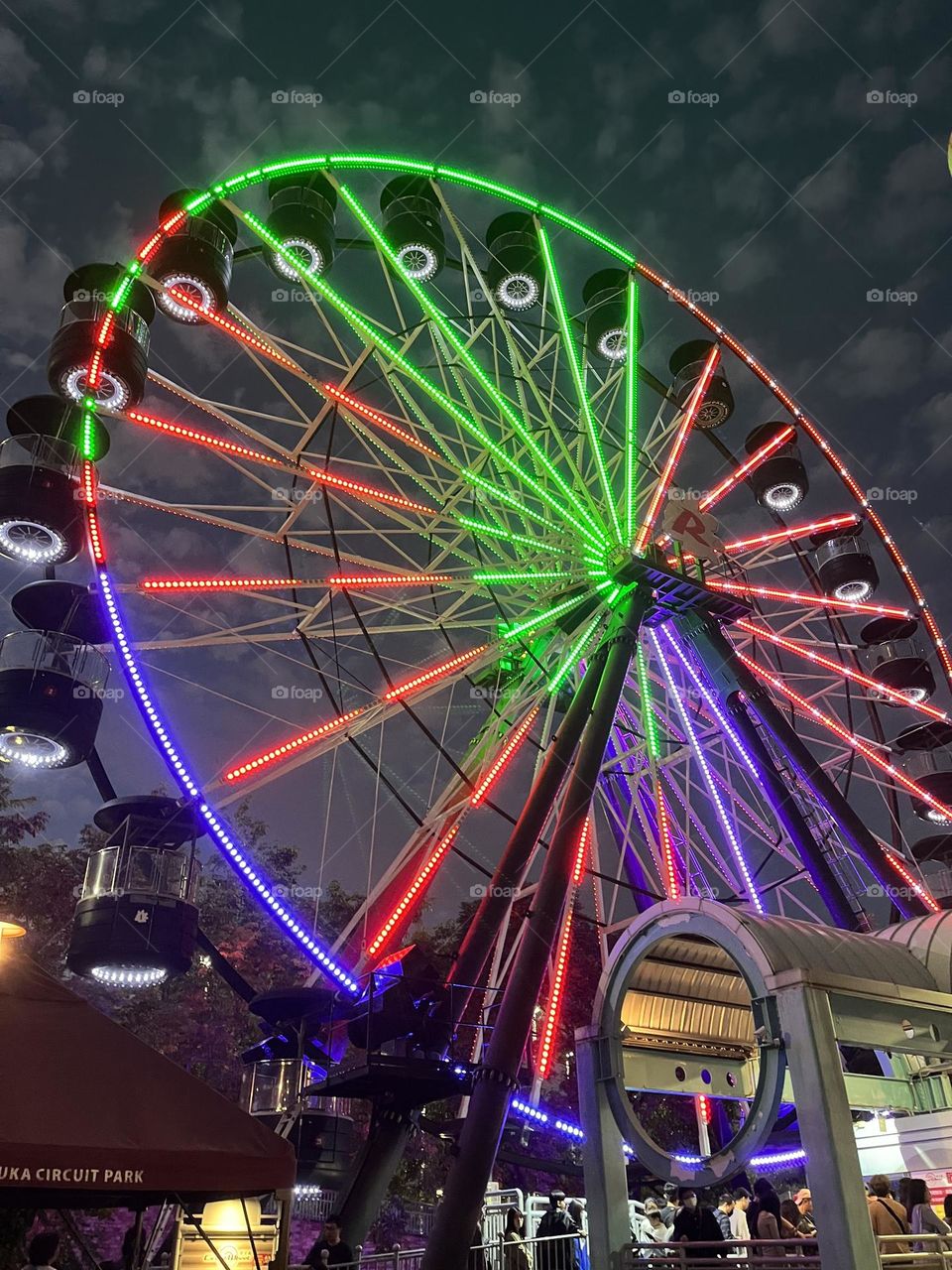 Rolling rolling and rolling aging. Light and high