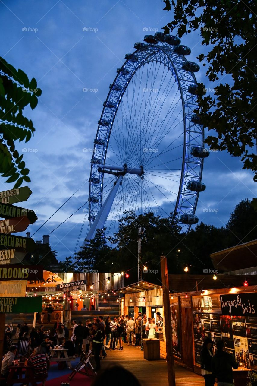 Traveling moments. London Eye 