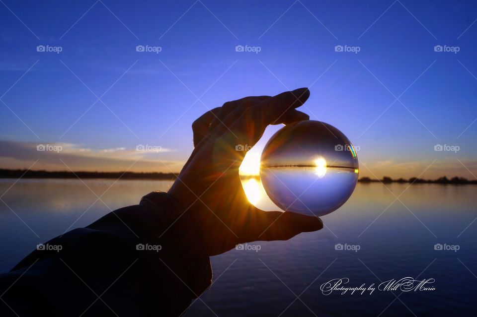 Lensball