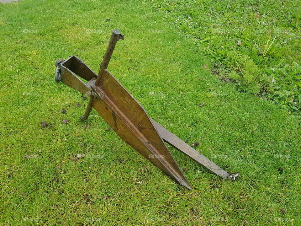 Image Anchor: An anchor or ground hoist is part of the equipment of a ship that is thrown overboard to secure the ship in places where it is not possible to moor.