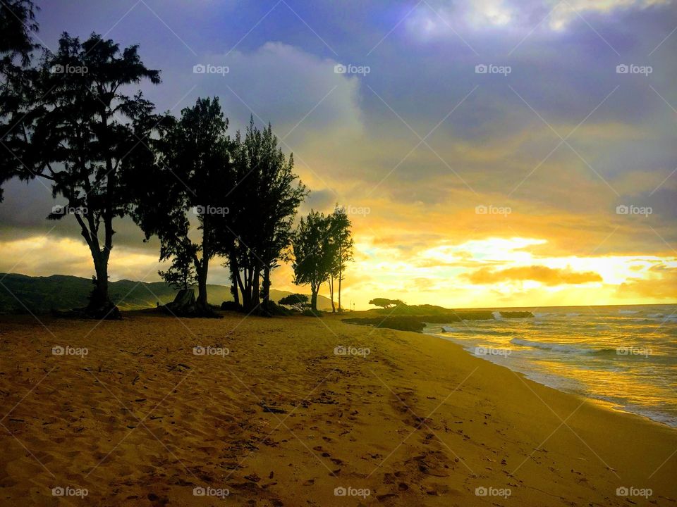 Sunset at Kaiaka Beach Park, Oahu