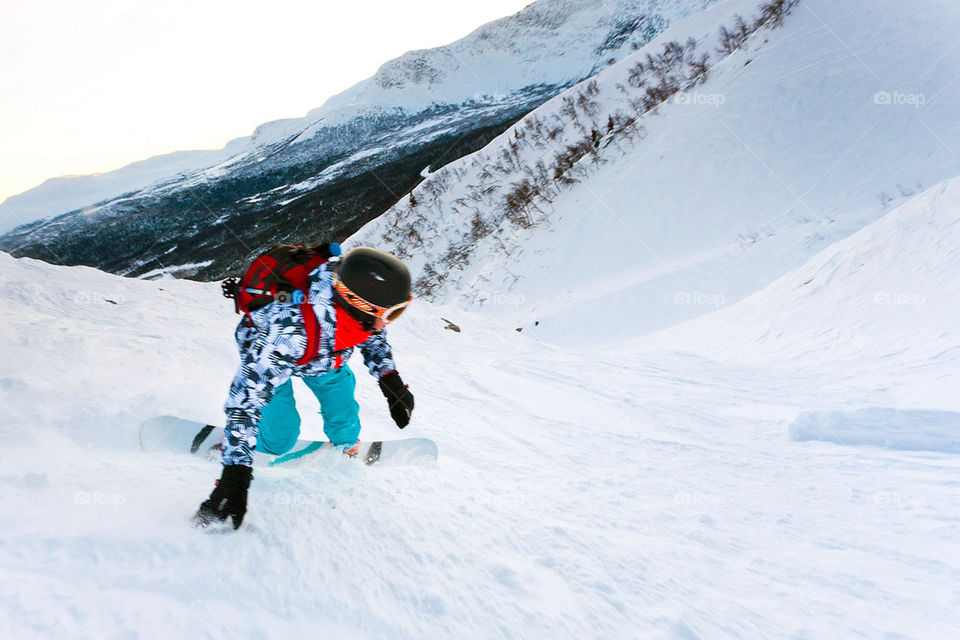 Snowboarder