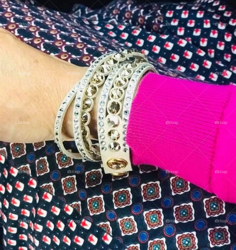 The Shapes of Bracelets