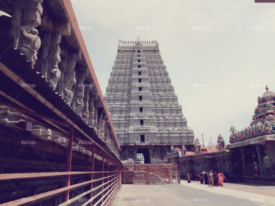 #Tiruvannamalai Annamalaiyar Temple. It is significant to the Hindu sect of saivism as one of the temples associated with the five elements, the pancha bhootha stalas, and specifically the element of fire, or Agni.