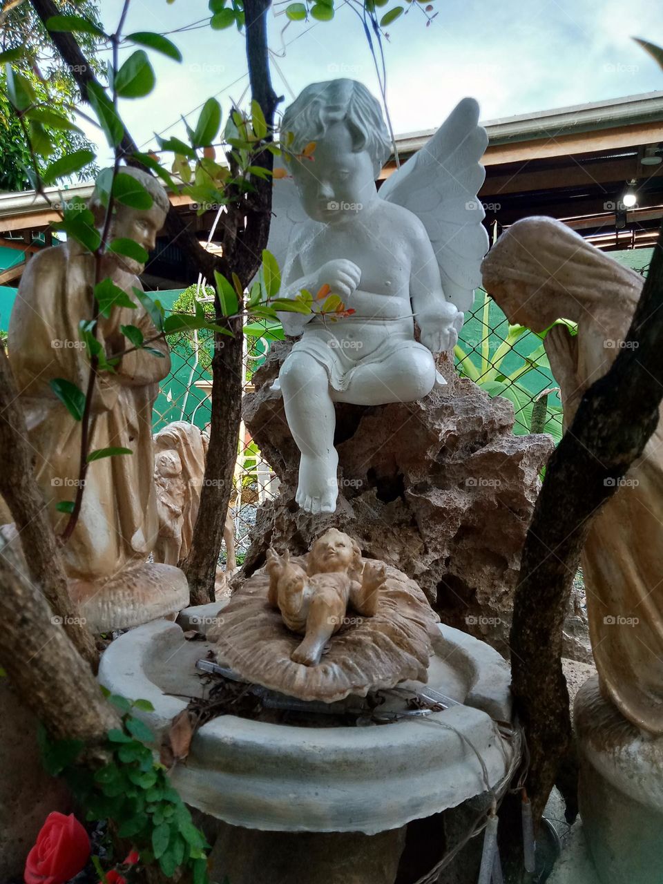 IN CATHOLIC RELIGIONS,, WE USUALLY SEE THIS KIND OF DECORATIONS DURING CHRISTMAS,, CALLED AS "CHRISTMAS BELEN",, WITH JOSEPH, MARY AND THE ANGEL,