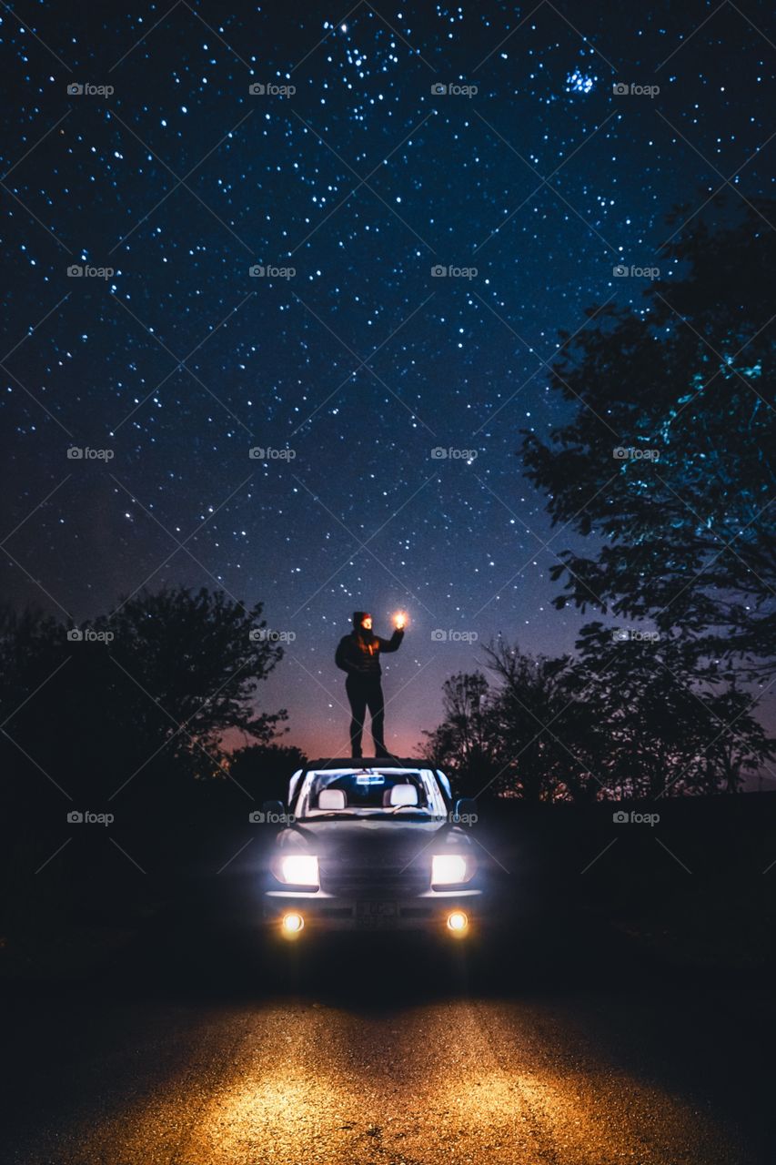 Road trip under the stars