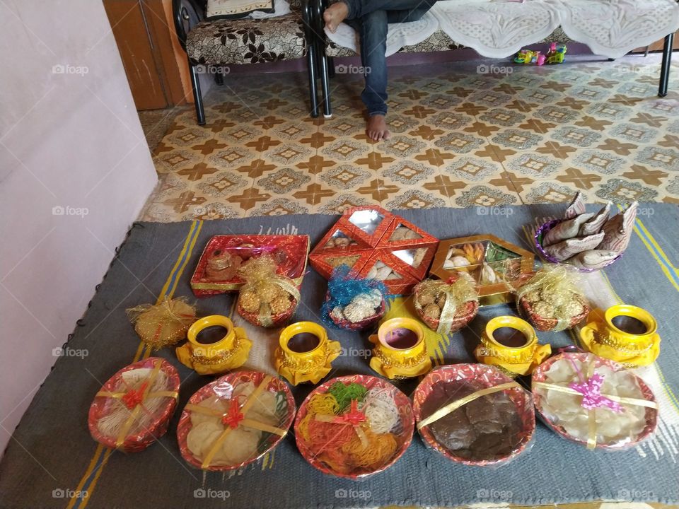 all handmade craft article for Marathi wedding ceremony.