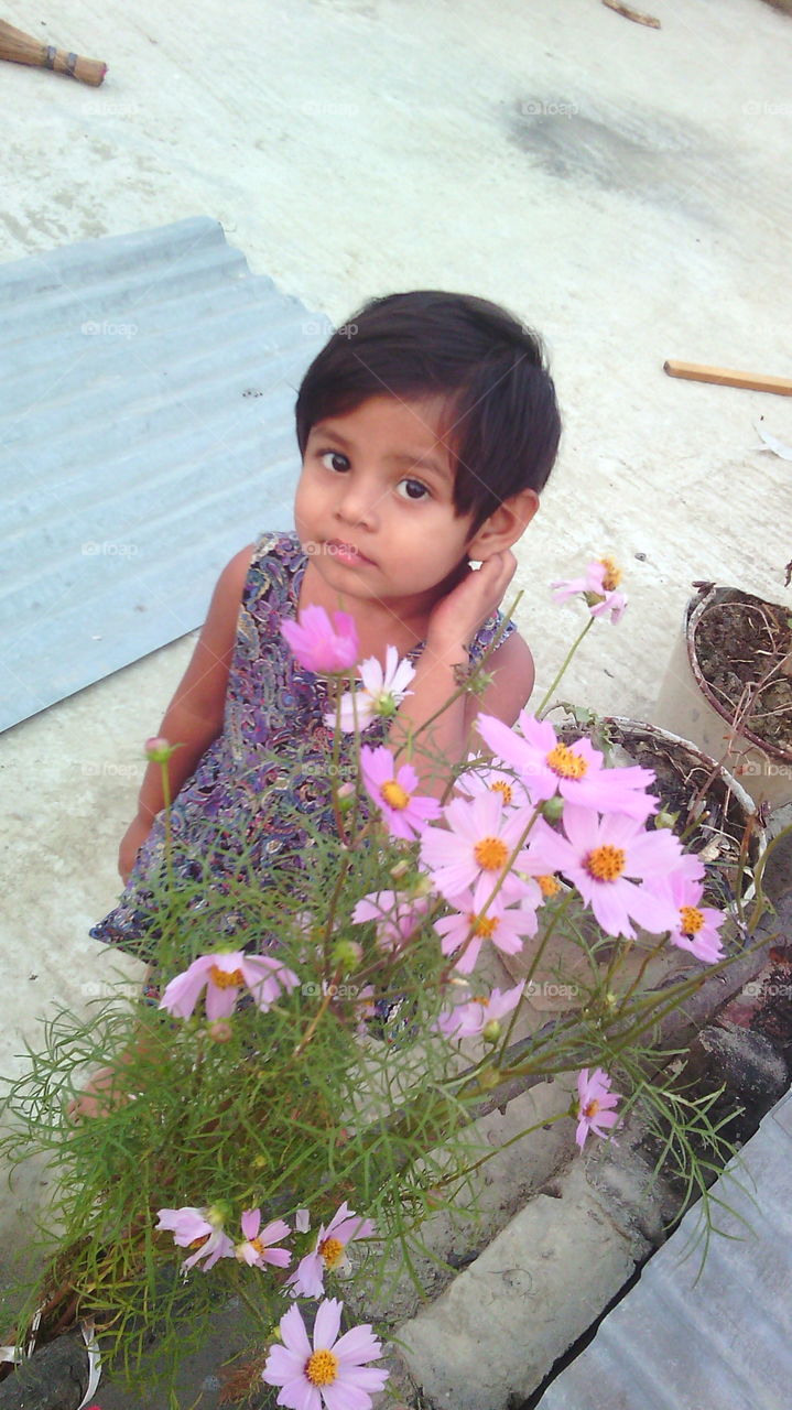 flower. small girl