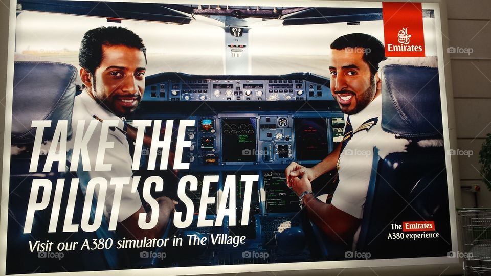 seat  with  the pilot  in village  of dubai mall