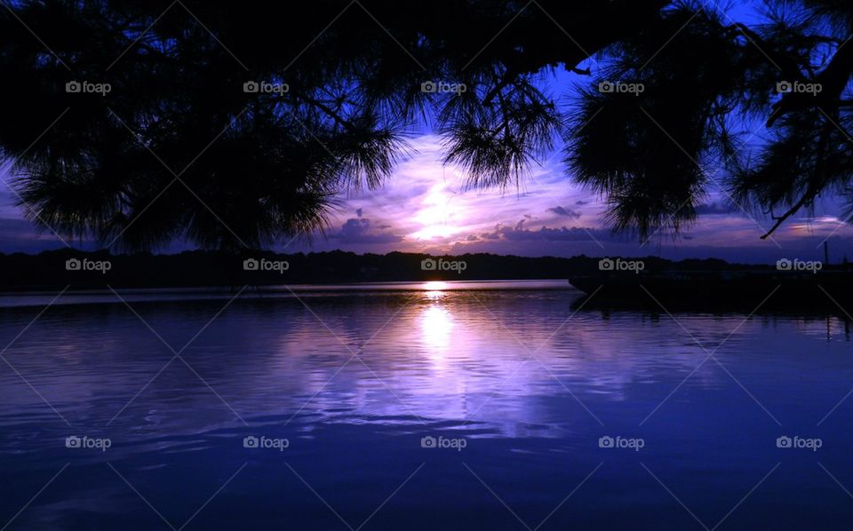 Sun reflection on lake