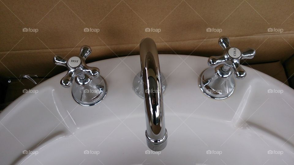 TAPWARE. Choosing new taps when your renovating a bathroom.