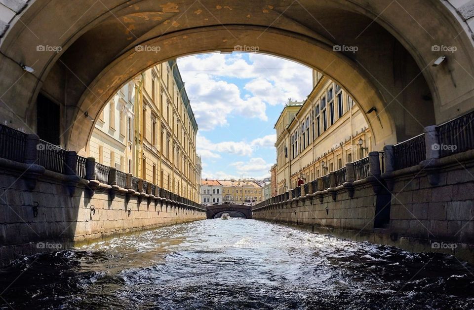 Architecture 🗝️🏛️ Old Buildings 🗝️🏛️ City water channel 🏛️🗝️